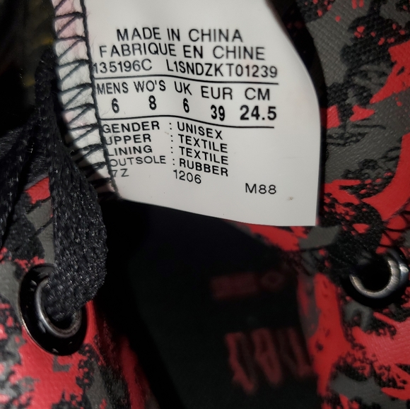 Unisex Converse Comics The Dark Knight Rises Sneakers - Picture 8 of 8